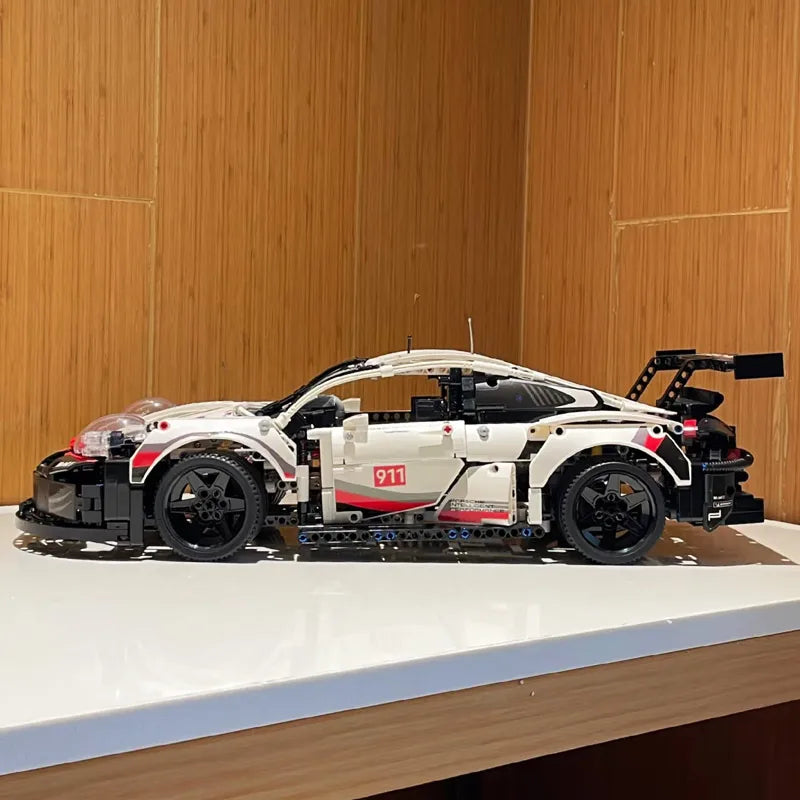 Mechanical Group Series 911 Sports Car Assembly Building Blocks Racing Car Model, a High-Difficulty Automotive Toy Gift for Boys - CADA BRICKS®