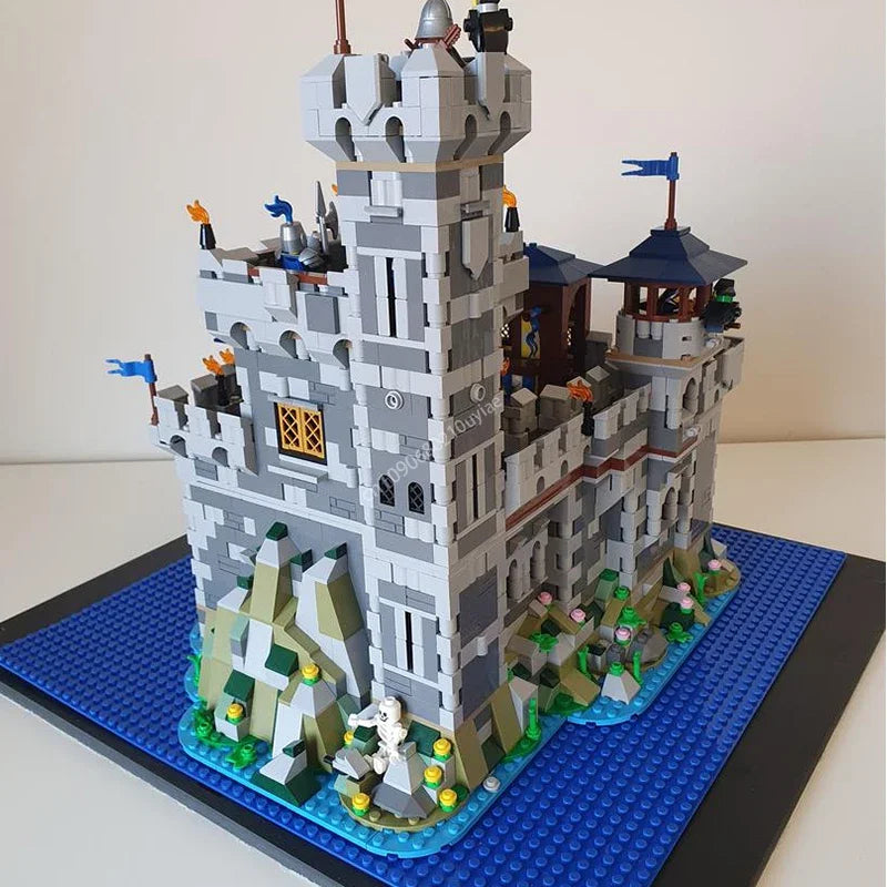 3026pcs Medieval Castle Fortress Building Blocks Bricks Model Assembling Fit  for Children Birthday present Set Moc-31120