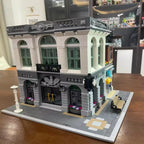 Creatoring Expert Brick Bank Detective's Assembly Square Model MOC Street View  Building Blocks Toys 10255 10251 10211 10185 - CADA BRICKS®