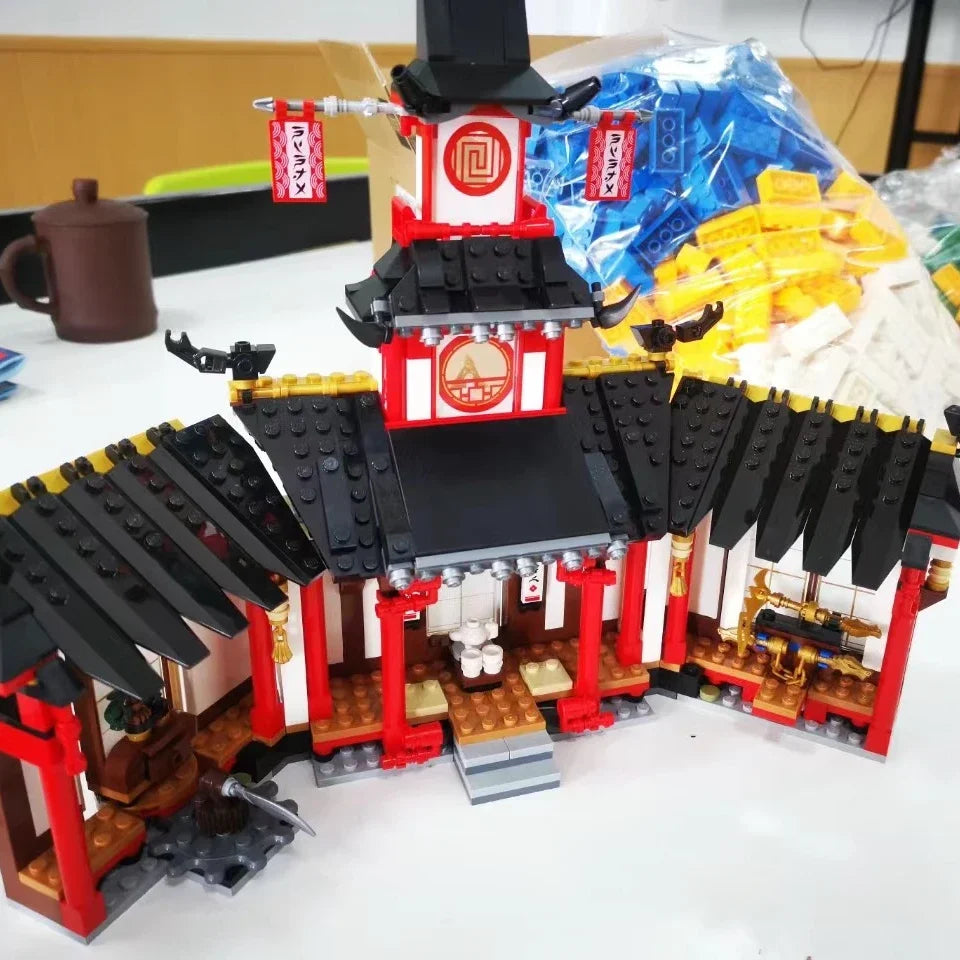 1132pcs Training Hall Red House Monastery of Spinjitzu Building Blocks Toys - CADA BRICKS®