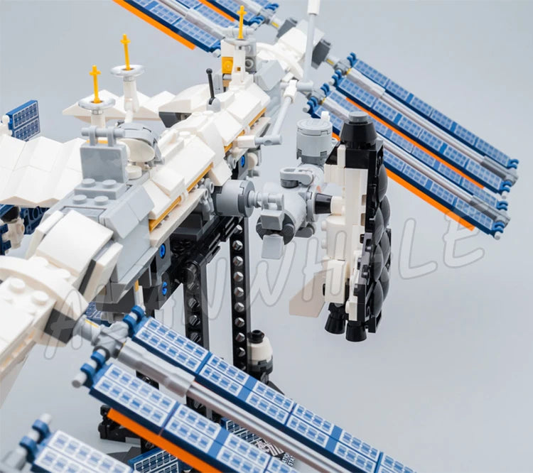 864 stuks Ideeën Ruimte Internationaal Ruimtestation ISS Shuttle Vracht Ruimtevaartuigen 50005 Bouwstenen Speelgoed Compatibel met Model