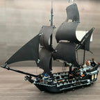 Pirates Of The Caribbean Ship Queen's Revenge Warship Black Pearl Sailboat Building Block Bricks MOC 4195 Assembly Toys Kid Gift