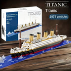 Titanic cruise ship small particle assembly building blocks male and female couples male and female gifts boutique decoration