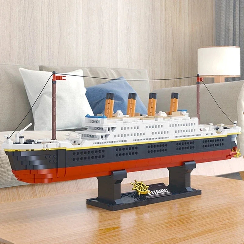 1860/1288pcs Titanic Cruise Ship Model Blocks Ship Building Blocks Gift for Kids Children Home Office Ornaments Fast Shipping