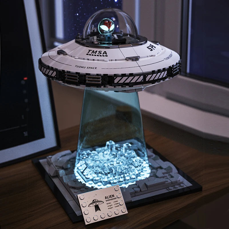 UFO Flying saucer Building block Alien Ship Spacecraft Astronaut Creative assembly ornament puzzle toy boy gift