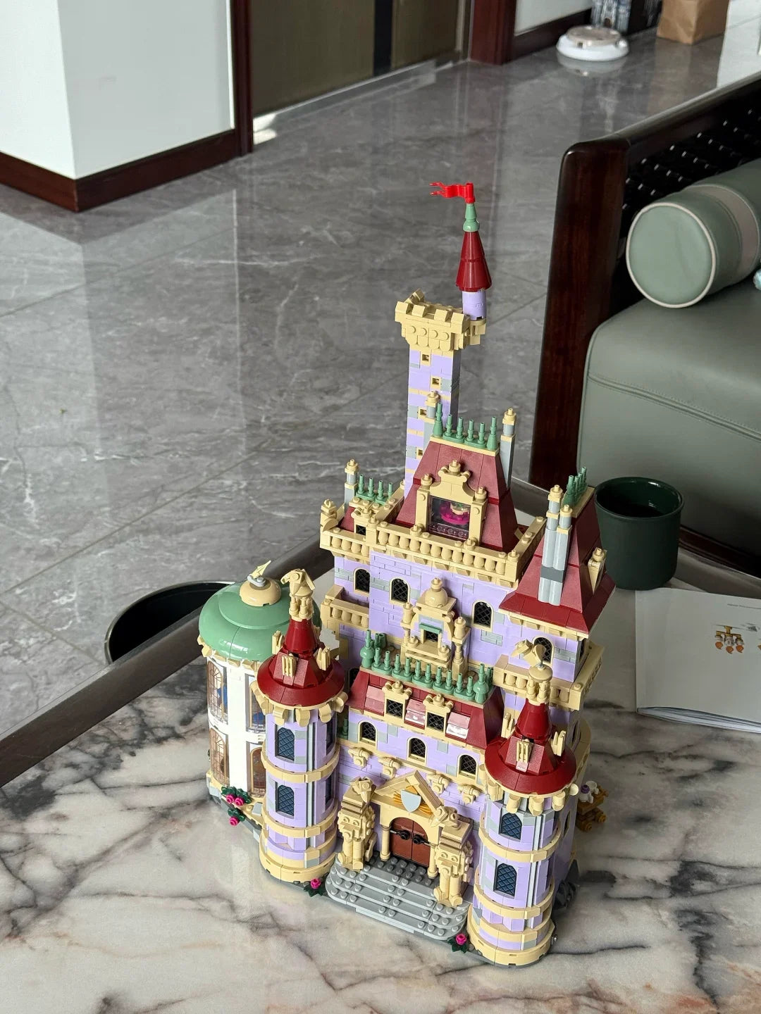 2025 New MOC Beast Castle Castle Building Street Scene Model Toy Building Blocks Valentine's Day Gift Girl Toy