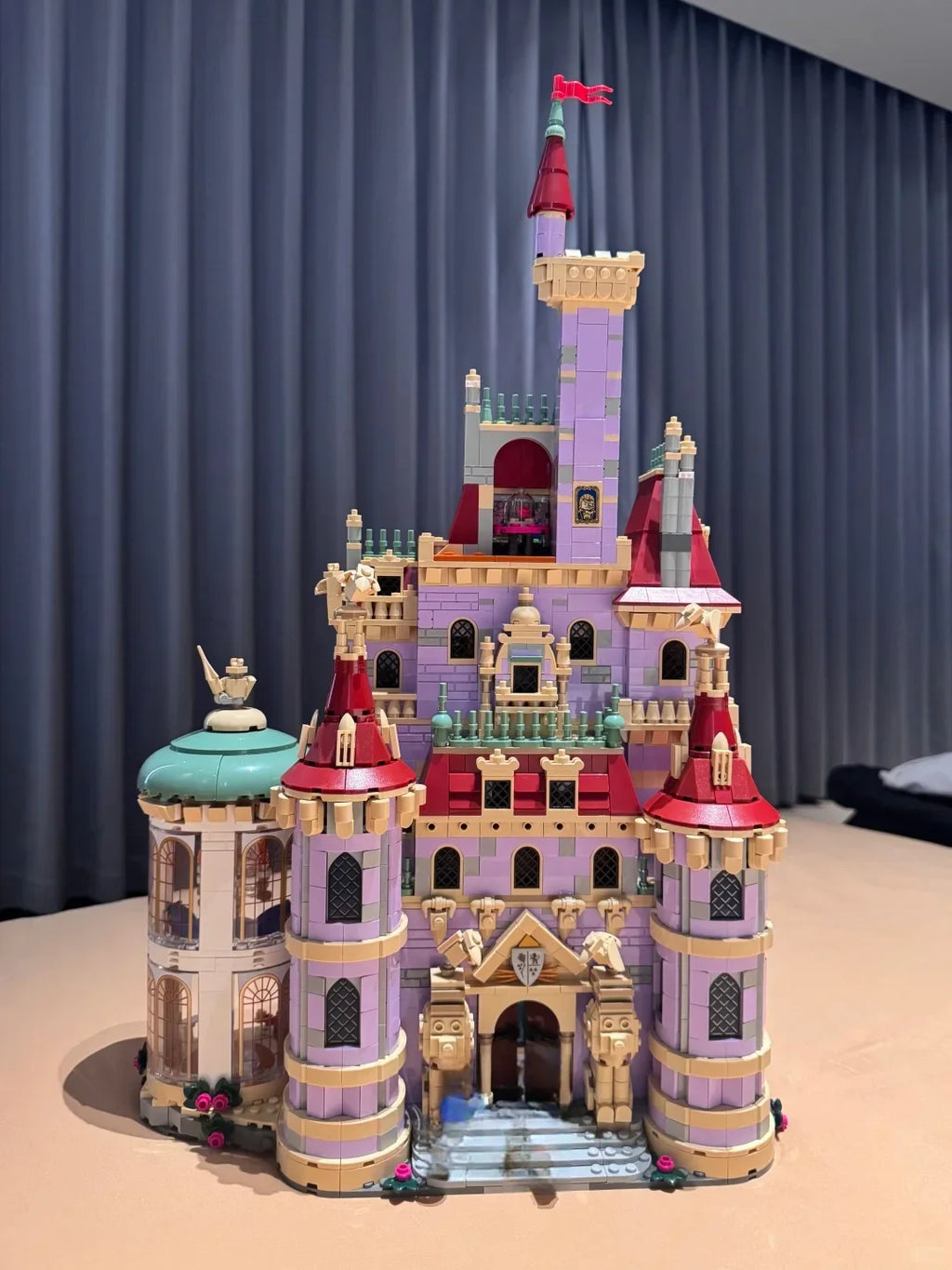 2025 New MOC Beast Castle Castle Building Street Scene Model Toy Building Blocks Valentine's Day Gift Girl Toy