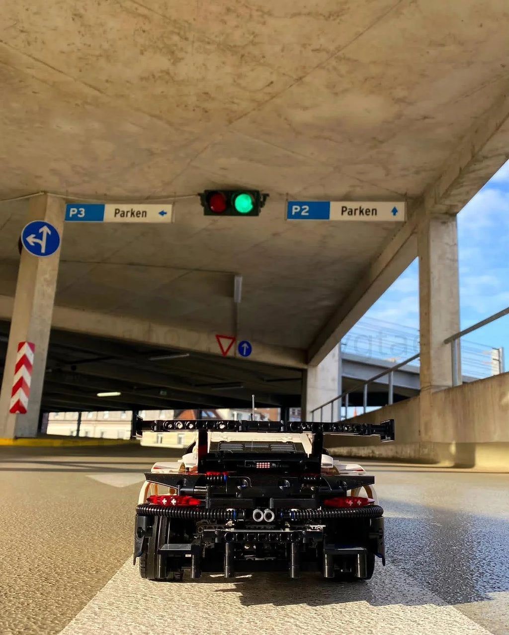 Mechanical Group Super Racing Car Building Blocks 42096 1580Pcs Bricks Assembly Diy Model Toys MOC Creative Collection Gifts 14+