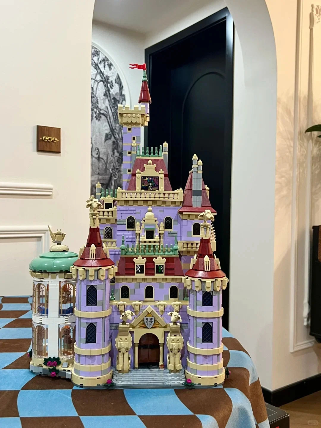 2025 New MOC Beast Castle Castle Building Street Scene Model Toy Building Blocks Valentine's Day Gift Girl Toy