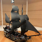 Pirates Of The Caribbean Ship Queen's Revenge Warship Black Pearl Sailboat Building Block Bricks MOC 4195 Assembly Toys Kid Gift