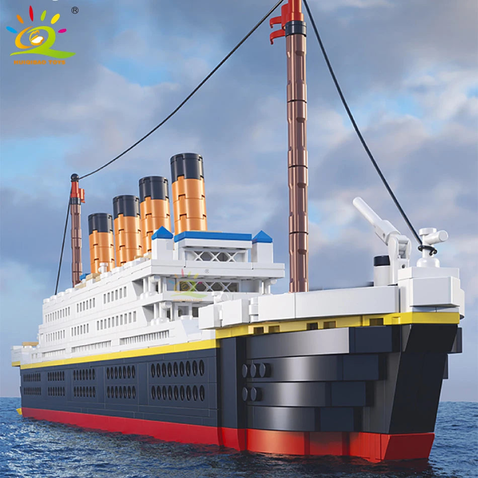 HUIQIBAO 1288pcs Titanic Model Cruise Ship 3D Mini Building Blocks Boat Bricks Collection DIY Toys for Children Gift