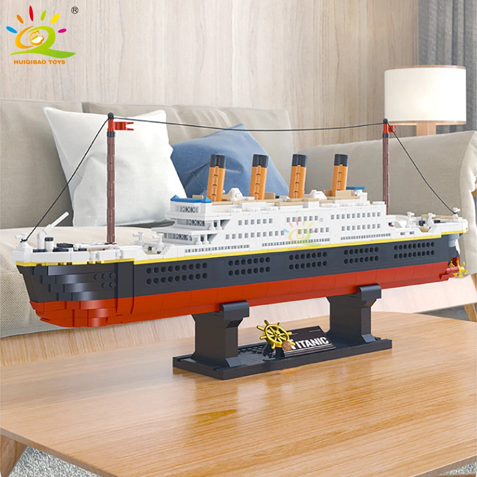 HUIQIBAO 1288pcs Titanic Model Cruise Ship 3D Mini Building Blocks Boat Bricks Collection DIY Toys for Children Gift