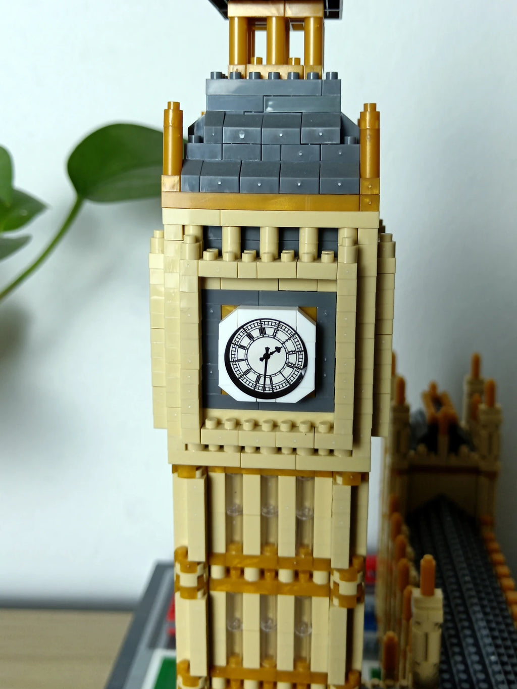 Famous Big Ben Micro Mini Building Blocks Crafted Replica, Leisure and Entertainment Toys Adult Construction Bricks Decoration