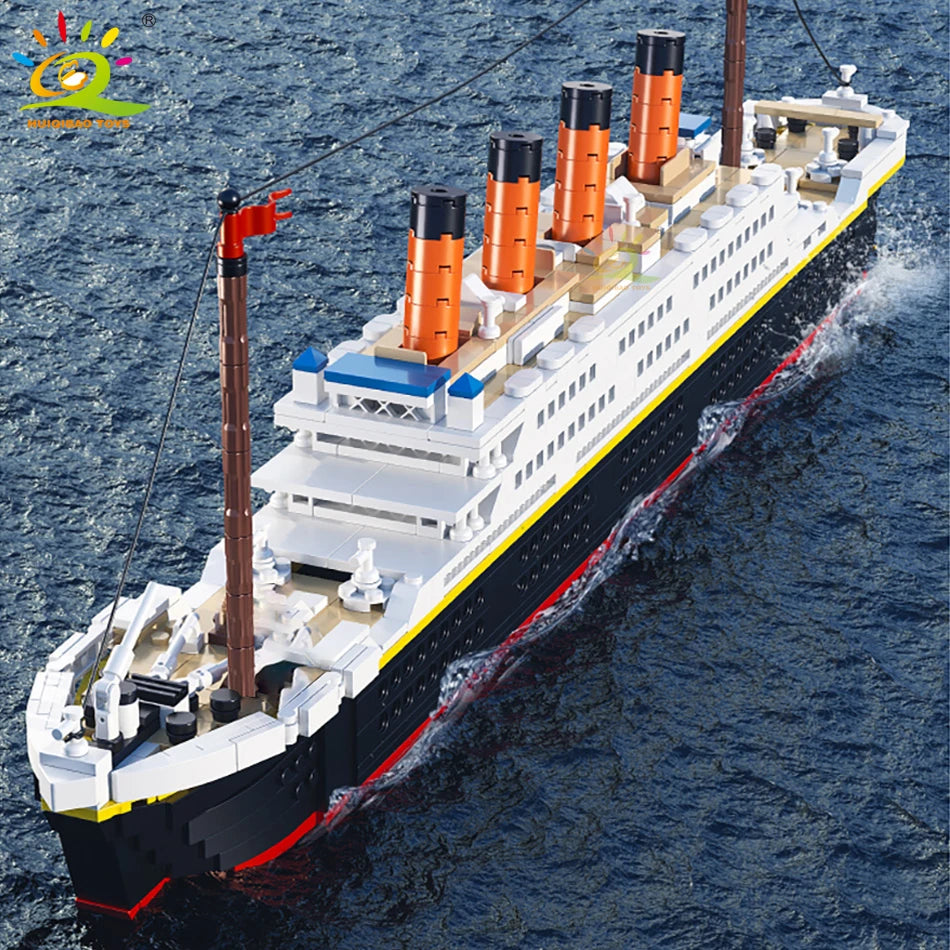 HUIQIBAO 1288pcs Titanic Model Cruise Ship 3D Mini Building Blocks Boat Bricks Collection DIY Toys for Children Gift